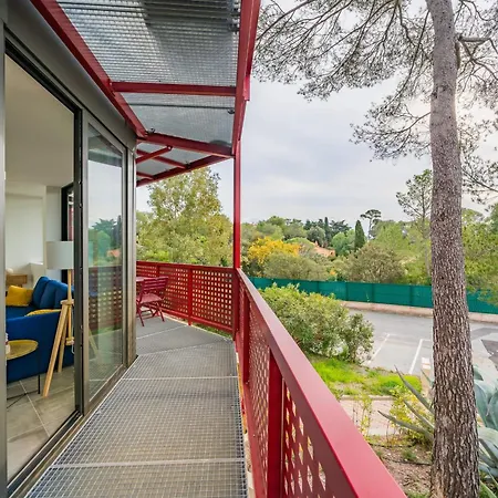 Renovated With Balcony And Parking Διαμέρισμα *